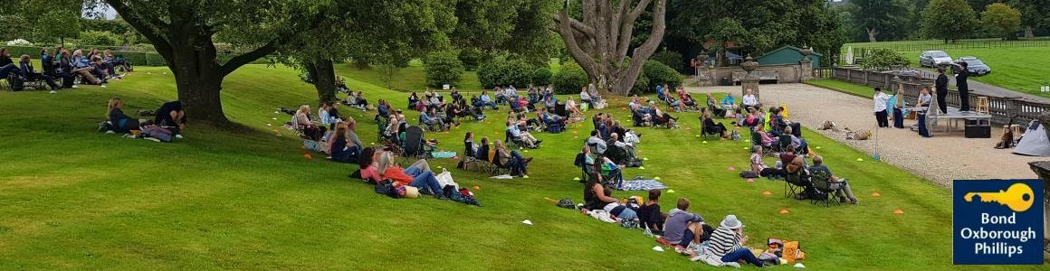 An open air audience
